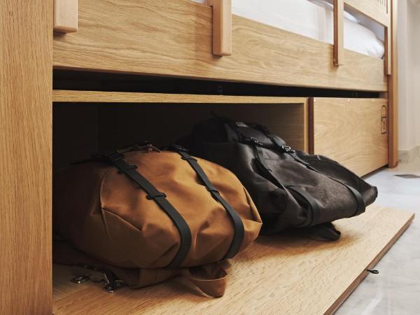 When in Athens Hostel : photo 2 de la chambre lit dans dortoir mixte de 6 lits