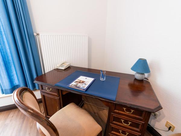 Hotel Am Kamp : photo 1 de la chambre chambre simple avec salle de bains