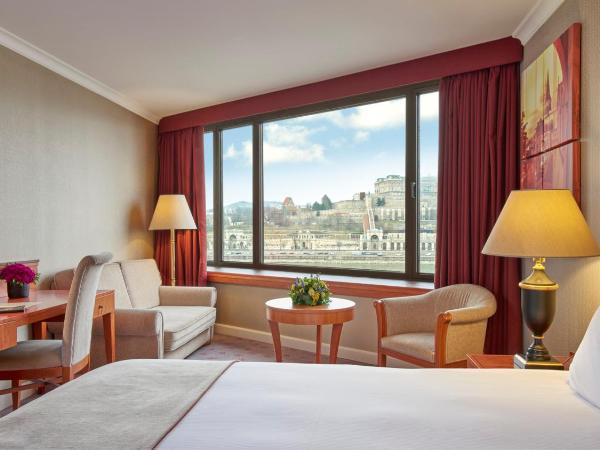InterContinental Budapest, an IHG Hotel : photo 6 de la chambre chambre lit king-size première - vue sur rivière