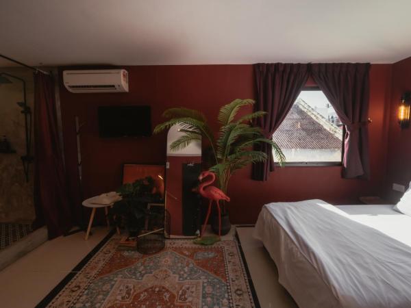 Very Hotel : photo 4 de la chambre designer suite with bathtub - scarlett