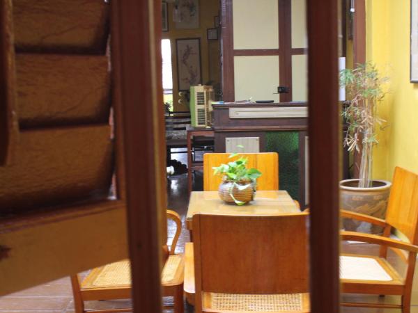 Vintage House : photo 4 de la chambre chambre lits jumeaux standard avec salle de bains commune