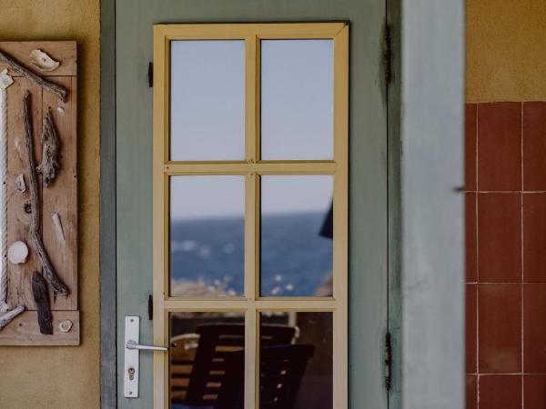 La Calanque de Figuerolles : photo 7 de la chambre appartement - vue sur mer