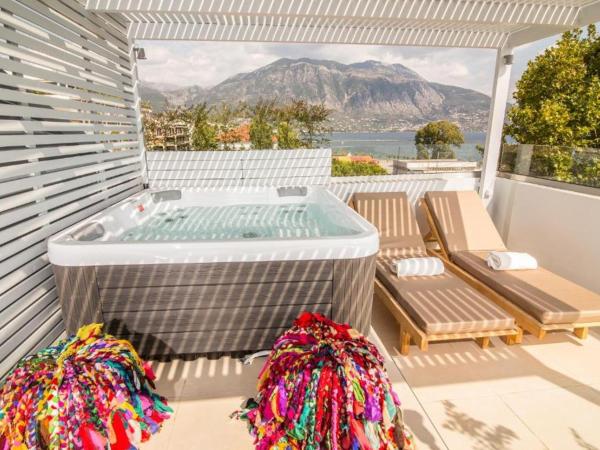 Panellinion Luxury Rooms : photo 3 de la chambre suite deluxe - vue sur mer