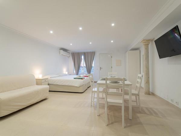 CASADELMAR Marbella 20 APARTAMENTOS VACACIONALES : photo 2 de la chambre appartement