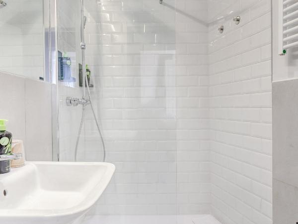 limehome Madrid Calle Ave María - estancia temporal : photo 4 de la chambre appartement 2 chambres avec balcon