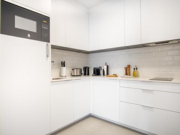 limehome Madrid Calle Ave María - estancia temporal : photo 5 de la chambre appartement 1 chambre avec balcon