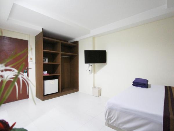 18 Coins Budget Hotel : photo 8 de la chambre chambre supérieure