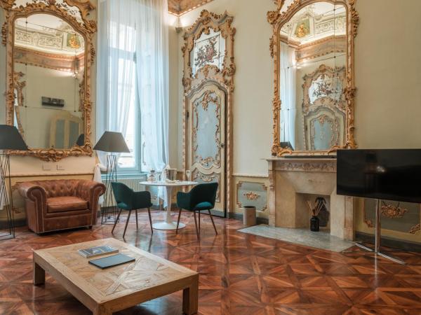 Royal Palace Hotel : photo 7 de la chambre suite deluxe avec lit king-size