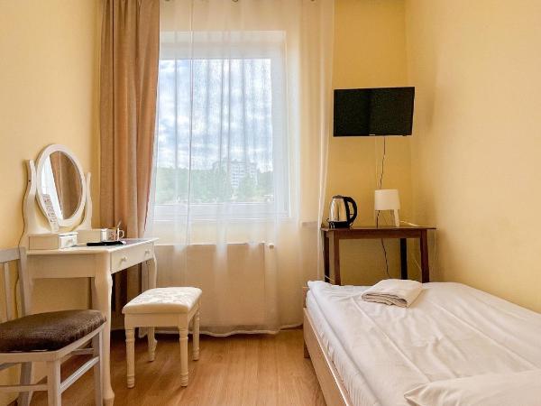 Hostel DV Morski - z prywatnymi łazienkami : photo 5 de la chambre chambre simple avec salle de bains 