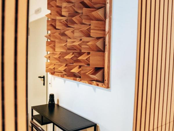 LX Hostel : photo 3 de la chambre chambre double avec salle de bains commune