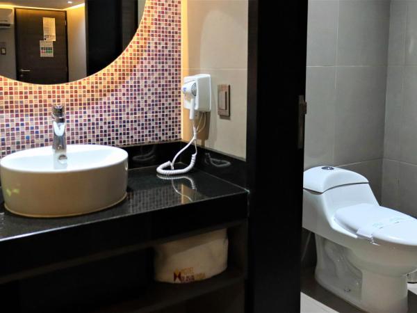 Auto-Hotel Playa Linda : photo 5 de la chambre chambre lit king-size standard