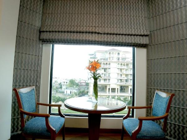 The Lalit Traveller- Airport hotel : photo 3 de la chambre suite - wifi gratuit