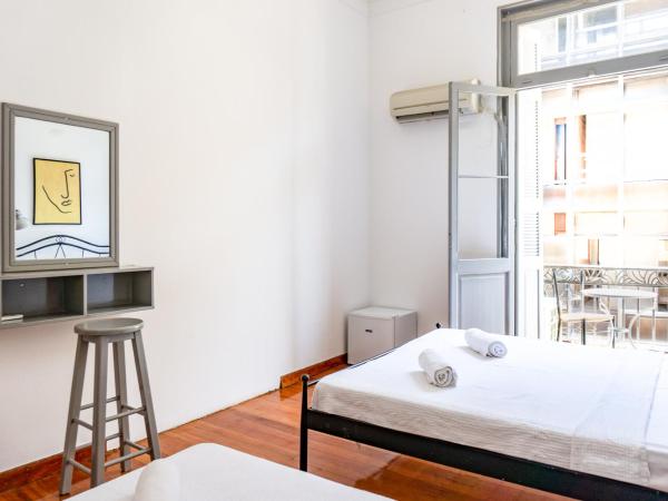 Dioskouros Hostel : photo 3 de la chambre chambre triple supérieure