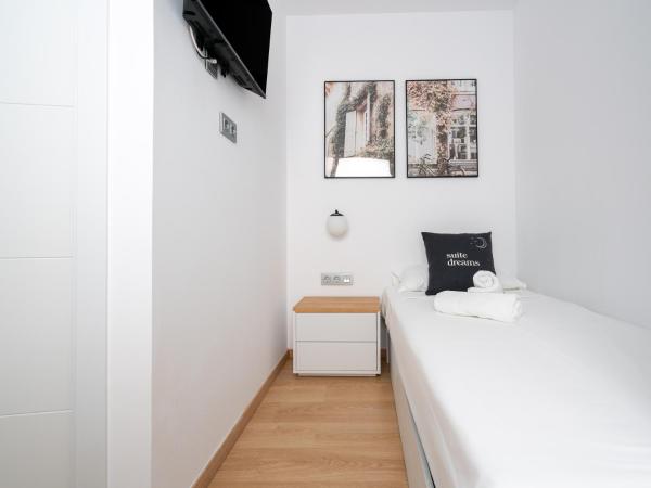 limehome Barcelona Carrer de Fontcoberta - Digital Access : photo 1 de la chambre chambre simple Économique