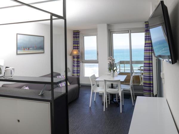 Résidence Victoria Surf : photo 5 de la chambre appartement 1 chambre - vue sur mer