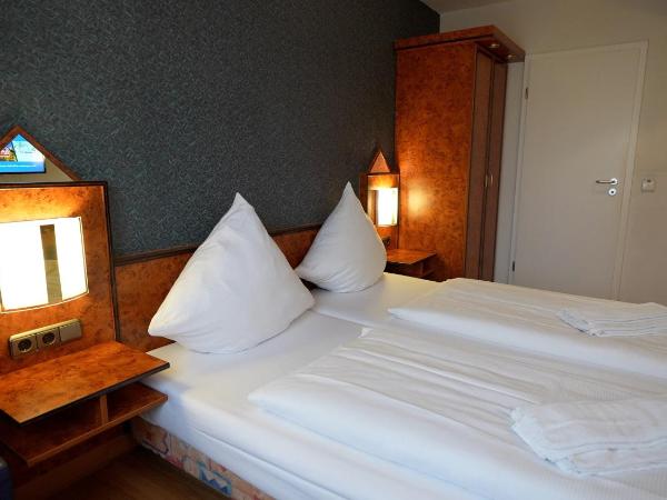 Hotel Miramar am Römer : photo 1 de la chambre chambre double ou lits jumeaux affaires 