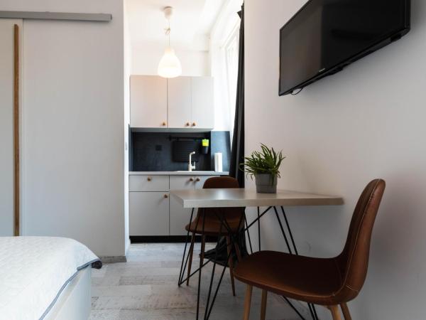 L&B City Center Studios Apartments : photo 10 de la chambre studio