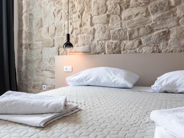 L&B City Center Studios Apartments : photo 2 de la chambre studio