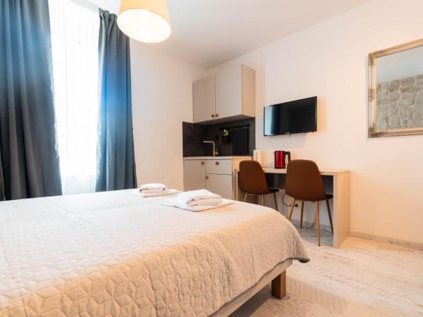 L&B City Center Studios Apartments : photo 4 de la chambre studio