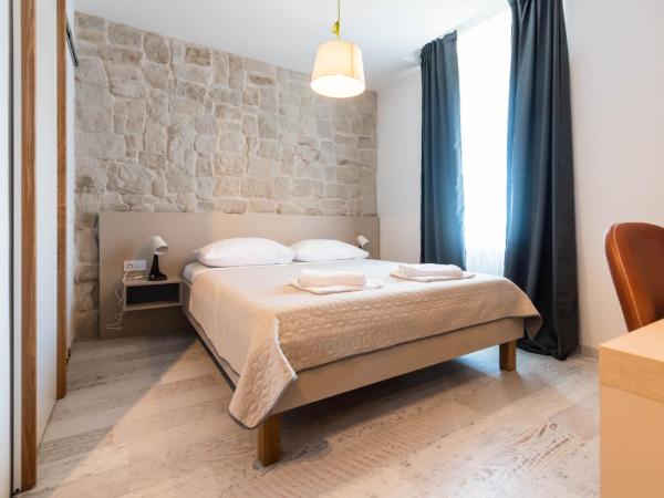 L&B City Center Studios Apartments : photo 9 de la chambre studio