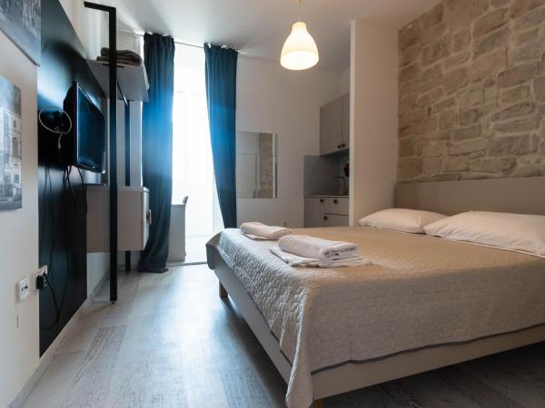 L&B City Center Studios Apartments : photo 3 de la chambre studio