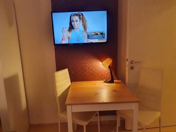 CityPark Aparthotel : photo 5 de la chambre chambre double avec terrasse