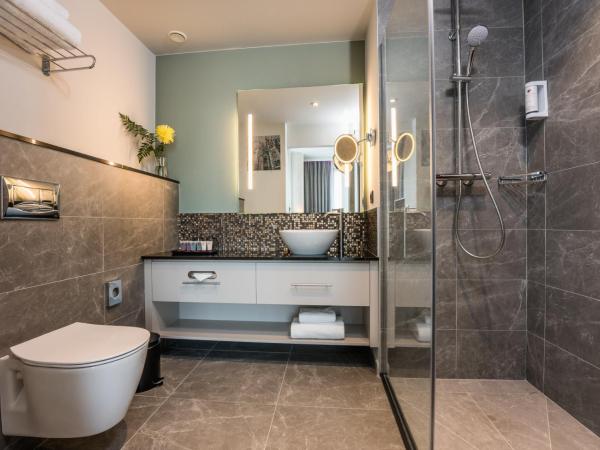 Leonardo Royal Hotel Barcelona Fira : photo 5 de la chambre chambre deluxe double ou lits jumeaux