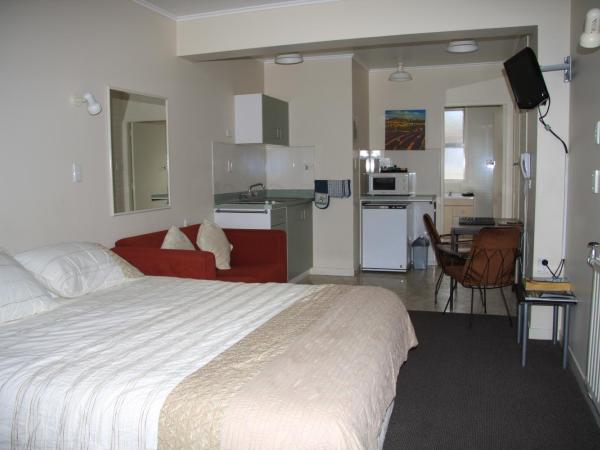 Kuirau Park Motor Lodge : photo 1 de la chambre studio lit queen-size