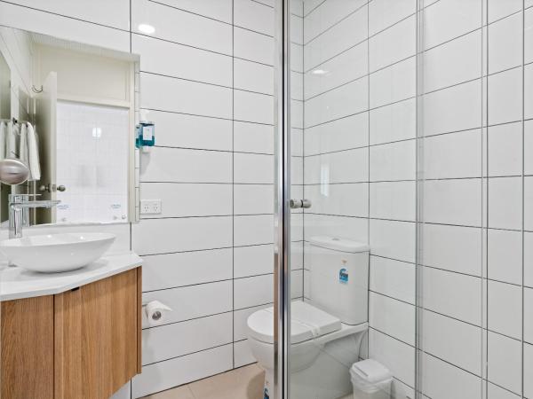 Adelaide International Motel : photo 1 de la chambre chambre familiale