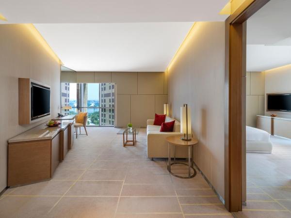 Hyatt Regency Dubai Creek Heights : photo 2 de la chambre suite lit king-size
