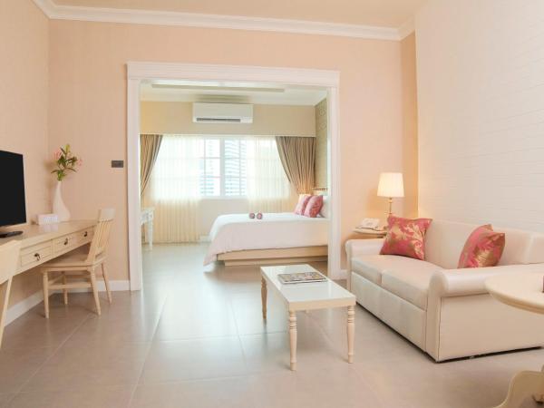 The Raya Surawong Bangkok : photo 5 de la chambre grande chambre double deluxe