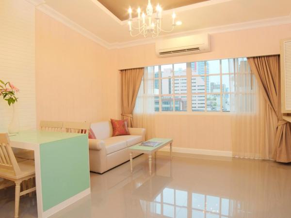 The Raya Surawong Bangkok : photo 3 de la chambre suite