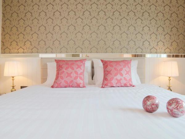 The Raya Surawong Bangkok : photo 1 de la chambre chambre lit king-size supérieure