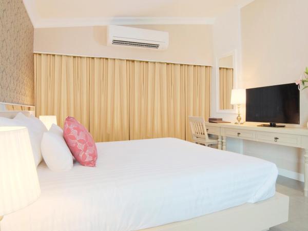 The Raya Surawong Bangkok : photo 6 de la chambre suite exécutive