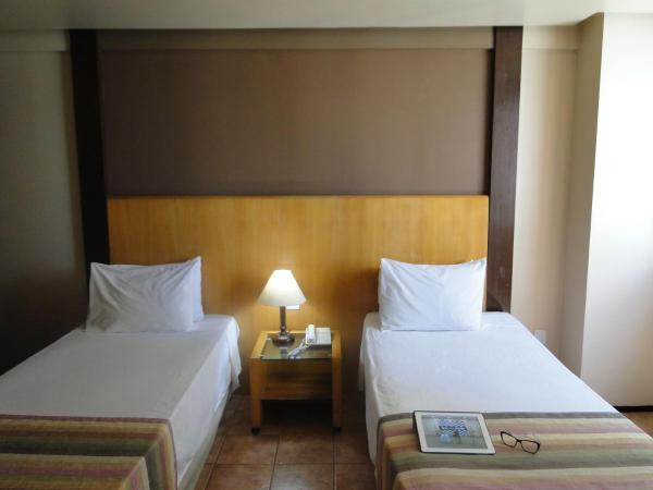 Plaza Praia Suítes : photo 6 de la chambre chambre double