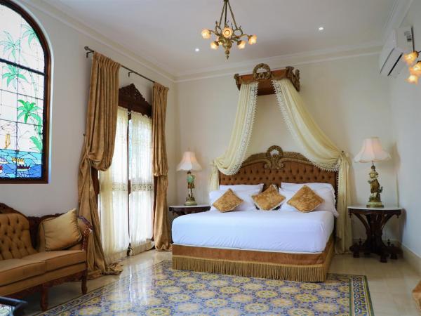 El Palacito Secreto Luxury Boutique Hotel & Spa : photo 1 de la chambre chambre lit king-size supérieure - marie antoinette