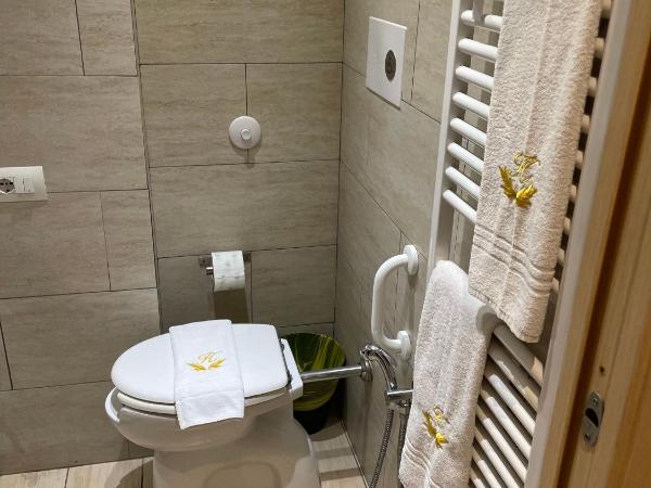 Hotel San Biagio : photo 10 de la chambre chambre double ou lits jumeaux avec salle de bains privative