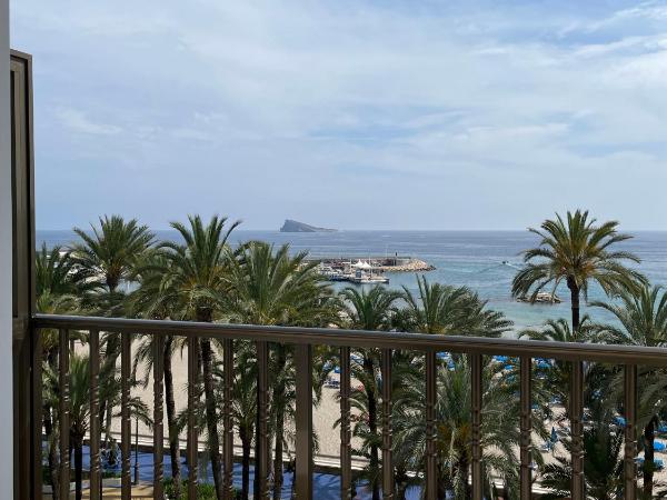 Casual Pop Art Benidorm : photo 6 de la chambre hébergement double occupation simple avec balcon - vue sur mer