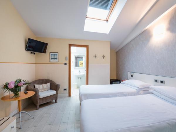 Hotel Centrale : photo 9 de la chambre chambre lits jumeaux