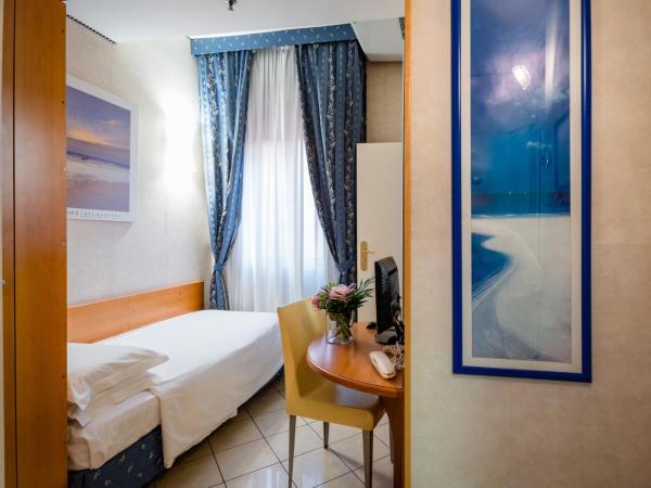 Hotel Centrale : photo 6 de la chambre chambre simple