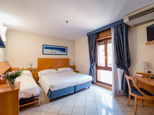 Hotel Centrale : photo 8 de la chambre chambre triple