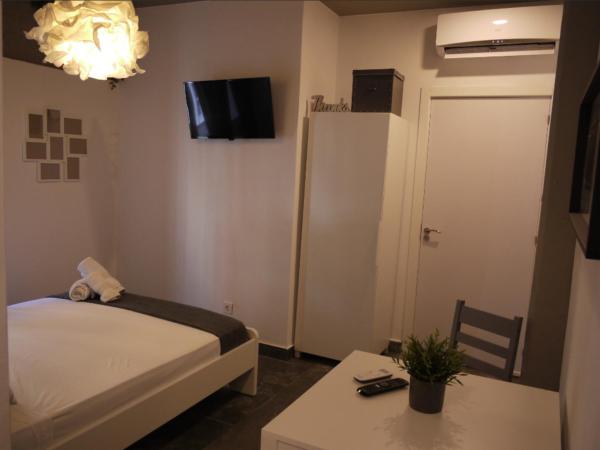 Cozy Rooms - BAÑERA HIDROMASAJE : photo 2 de la chambre suite avec jacuzzi