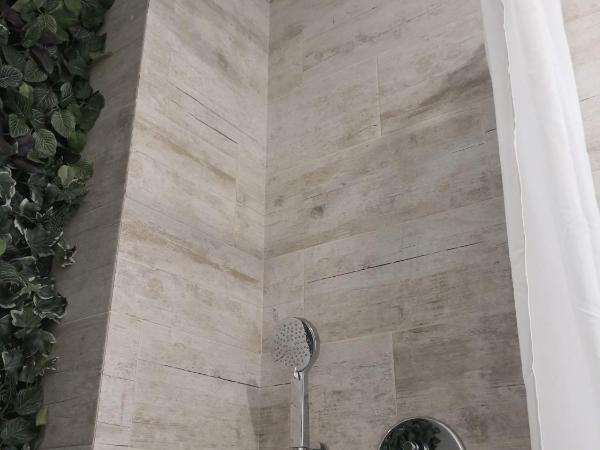 Cozy Rooms - BAÑERA HIDROMASAJE : photo 3 de la chambre suite avec jacuzzi