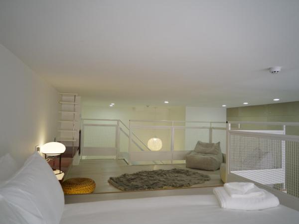 Trueman Court Luxury Serviced Apartments : photo 3 de la chambre appartement en duplex