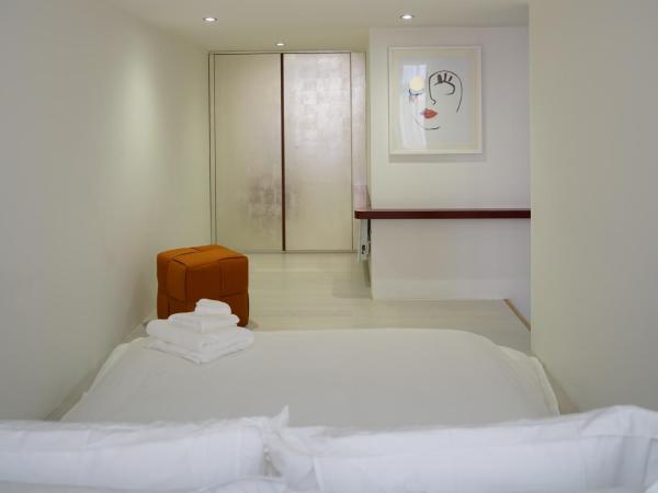 Trueman Court Luxury Serviced Apartments : photo 7 de la chambre appartement en duplex