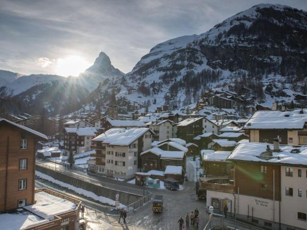 Hotel Parnass : photo 2 de la chambre chambre lits jumeaux avec balcon exposé à l'ouest