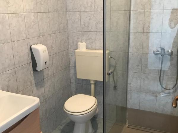 Rooms Laura : photo 6 de la chambre chambre familiale