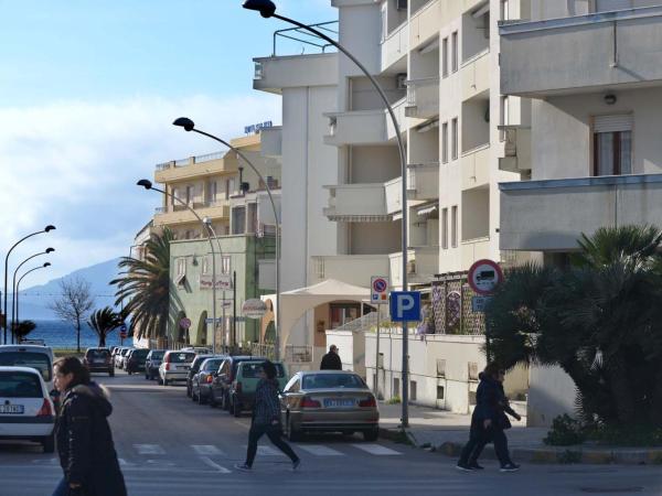 Guest house l'Edera di Gavina apt : photo 1 de la chambre appartement 2 chambres