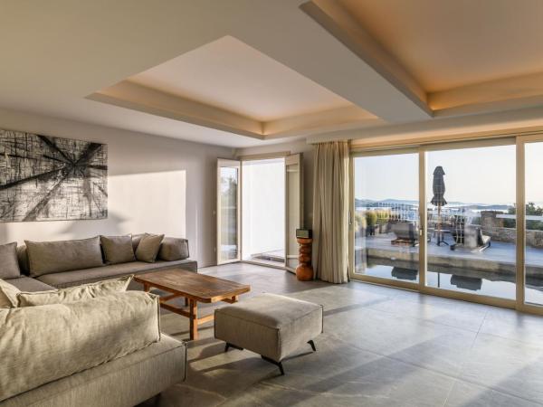 Rochari Hotel : photo 3 de la chambre suite