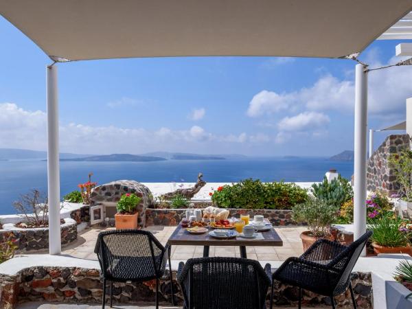 Strogili : photo 10 de la chambre chambre supérieure - vue sur caldeira (3 adultes)